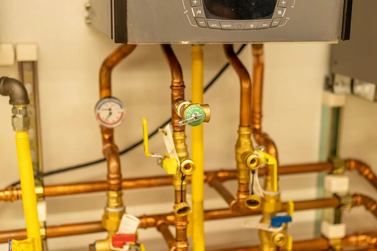 Licensed technician providing Pipe Repair for a homeowner in Union City